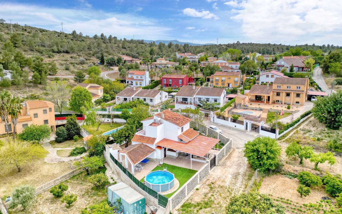 Macastre Apartment | 100 m² Apartment ∙ 1 bedroom ∙ 3 guests