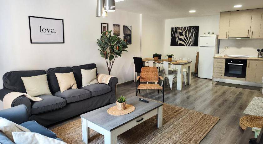 Lleida Apartment | 100 m² Apartment ∙ 3 bedrooms ∙ 6 guests