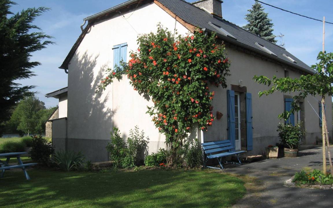 Aubazine House | 100 m² Gîte ∙ 2 bedrooms ∙ 6 guests