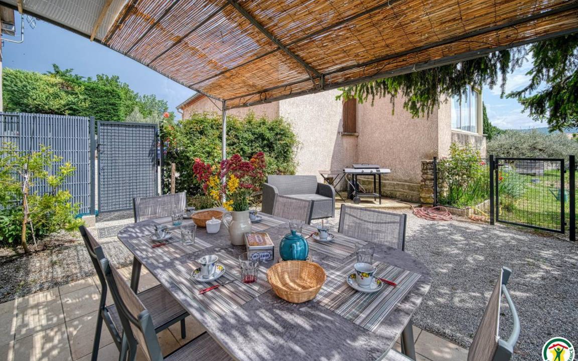 Vinsobres House | 100 m² Gîte ∙ 3 bedrooms ∙ 6 guests