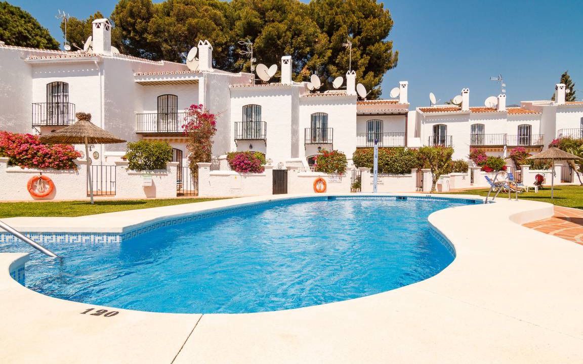 Los Pinos Villas Casasol | Nerja City Centre