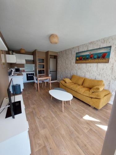 Aigues-Mortes Apartment | 11 le tadorne
