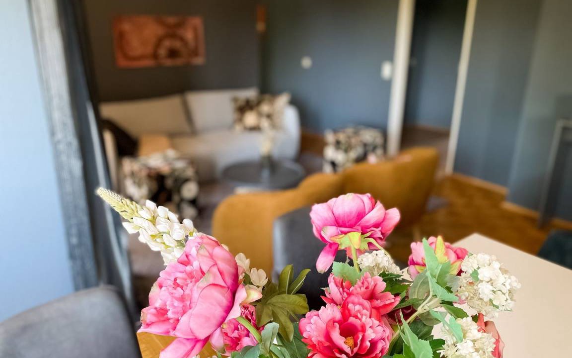 Gerichtsviertel Apartment | 110 m² Apartment ∙ 3 bedrooms ∙ 8 guests