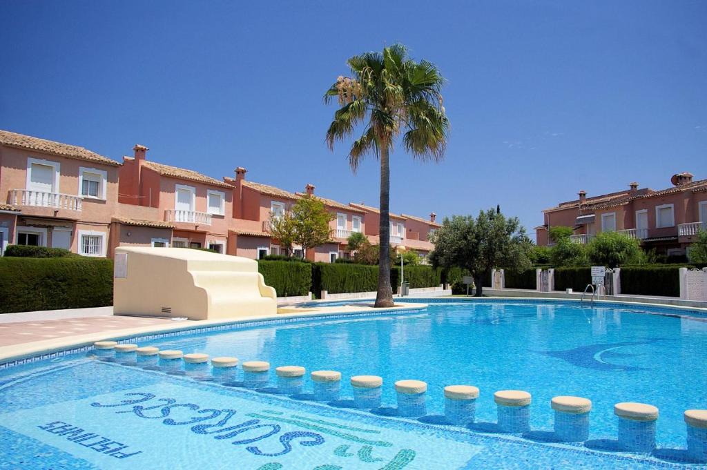 Els Poblets House | 113 Campo Olivar, 501