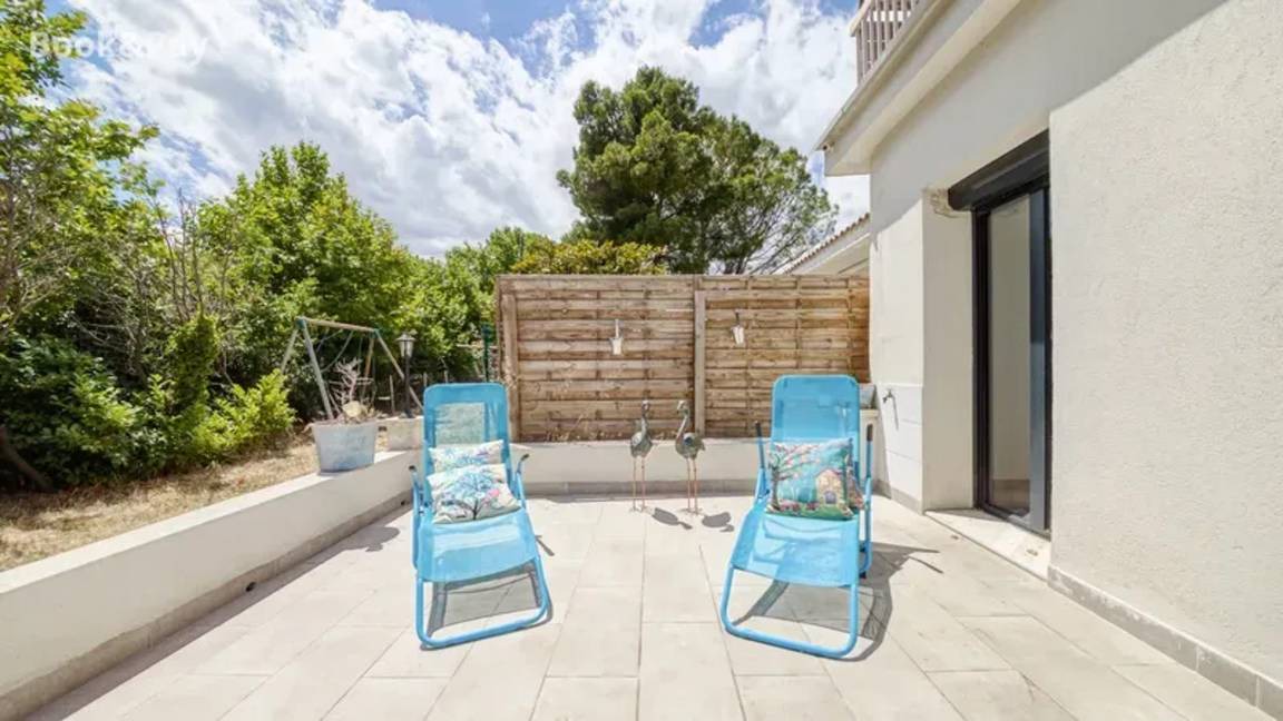 Morieres-les-Avignon Villa | 115 m² Villa ∙ 3 bedrooms ∙ 5 guests