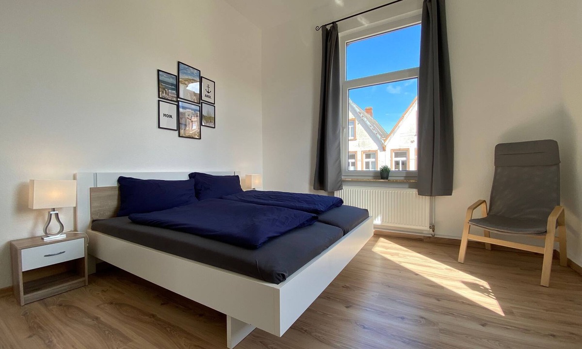 Wolthusen Apartment | 118sqm - Old building apartment - With river view - 2SS/1BR/1WZ - Charming old building apartments