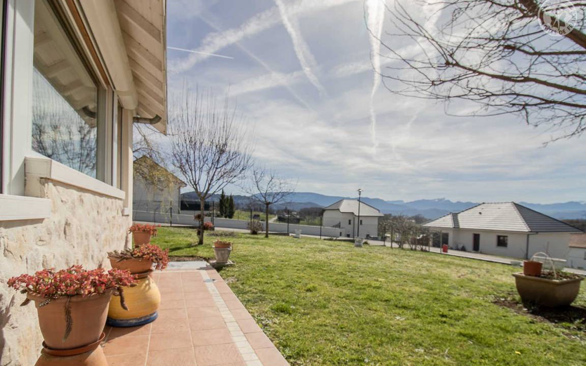 Rochefort House | 120 m² Gîte ∙ 3 bedrooms ∙ 6 guests
