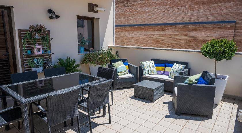 Merida Old Town Apartment | 126 m² Apartment ∙ 3 bedrooms ∙ 6 guests