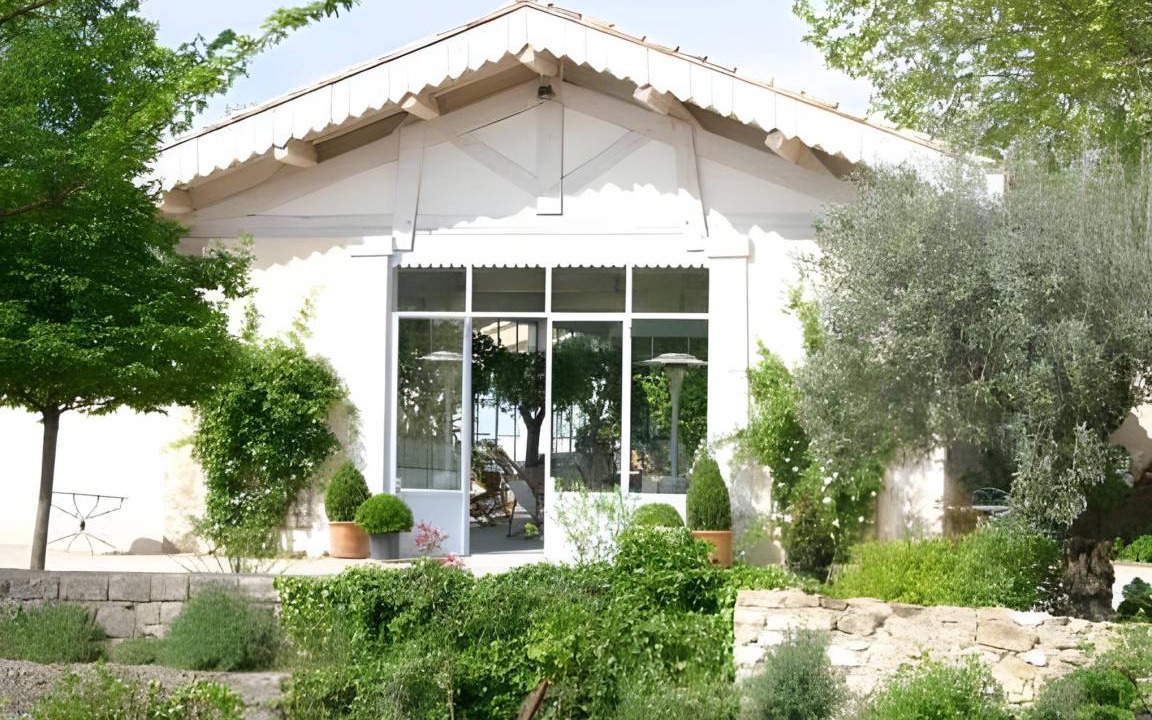 Chateauneuf-de-Gadagne Bed & Breakfast | 133 m² Bed and breakfast ∙ 3 bedrooms ∙ 6 guests