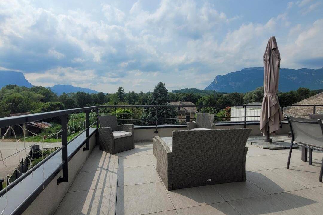 Les Mollettes House | 138 m² Gîte ∙ 4 bedrooms ∙ 8 guests