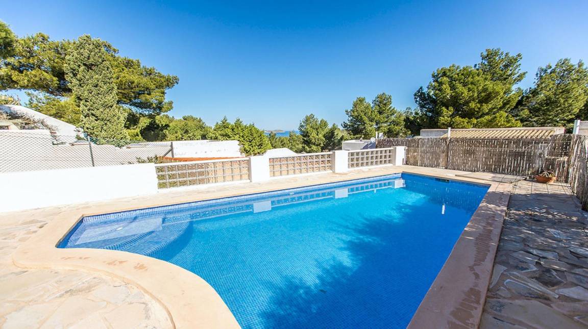 Cala Vadella Villa | 150 m² Villa ∙ 4 bedrooms ∙ 5 guests