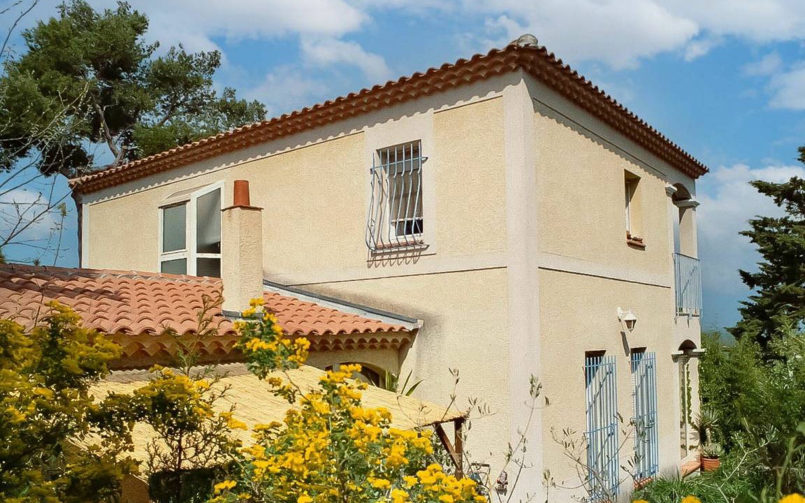 Villeneuve-les-Avignon Other | 150 m² Accommodation ∙ 3 bedrooms ∙ 5 guests