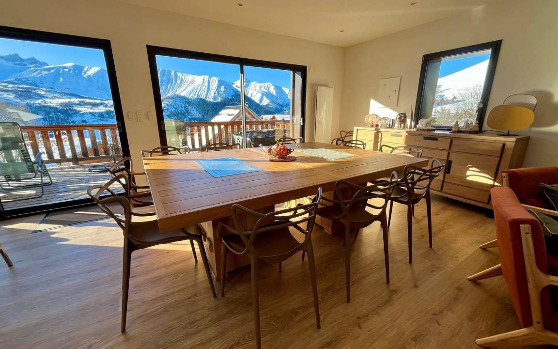 Albiez-le-Vieux Ski Chalet | 150 m² Chalet ∙ 5 bedrooms ∙ 12 guests