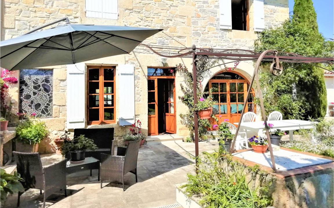 Marguerittes House | 150 m² Maisonette ∙ 4 bedrooms ∙ 6 guests