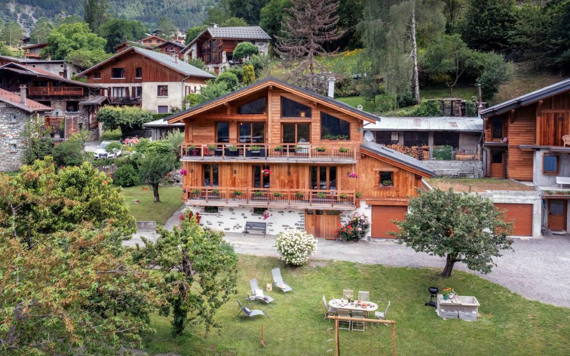 Seez Ski Chalet | 180 m² Chalet ∙ 4 bedrooms ∙ 8 guests