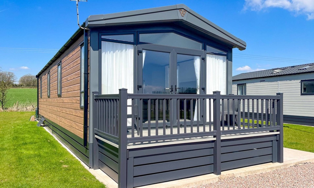 Annan Cabin | 2 bedroom accommodation in Annan