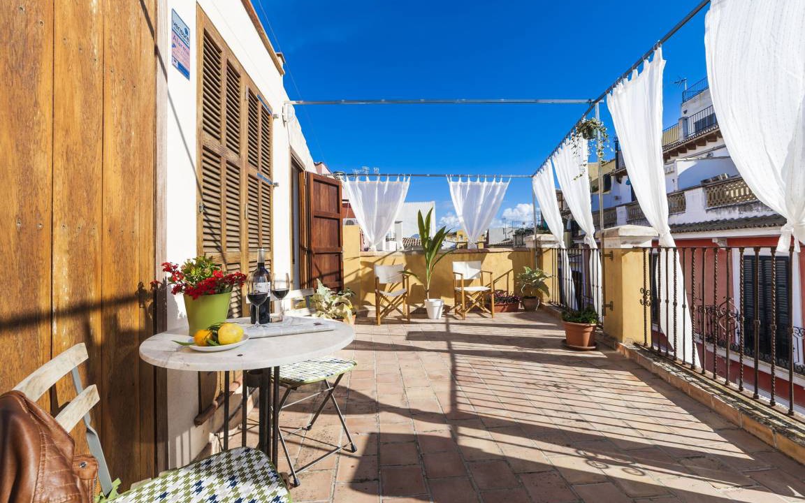 Old Town House | 200 m² House ∙ 2 bedrooms ∙ 4 guests