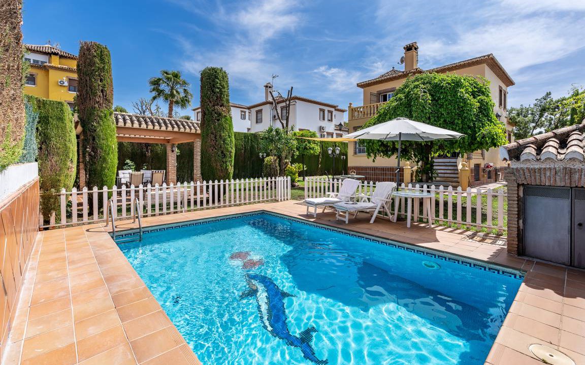 La Zubia House | 200 m² House ∙ 3 bedrooms ∙ 6 guests