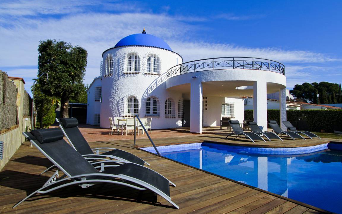 Cambrils Villa | 200 m² Villa ∙ 4 bedrooms ∙ 10 guests