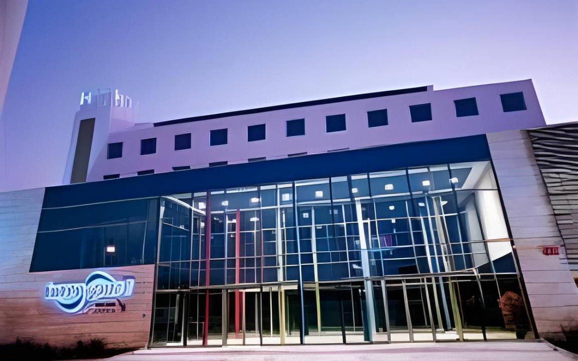 Torrelavega Hotel | 22 m² Hotel ∙ 127 guests