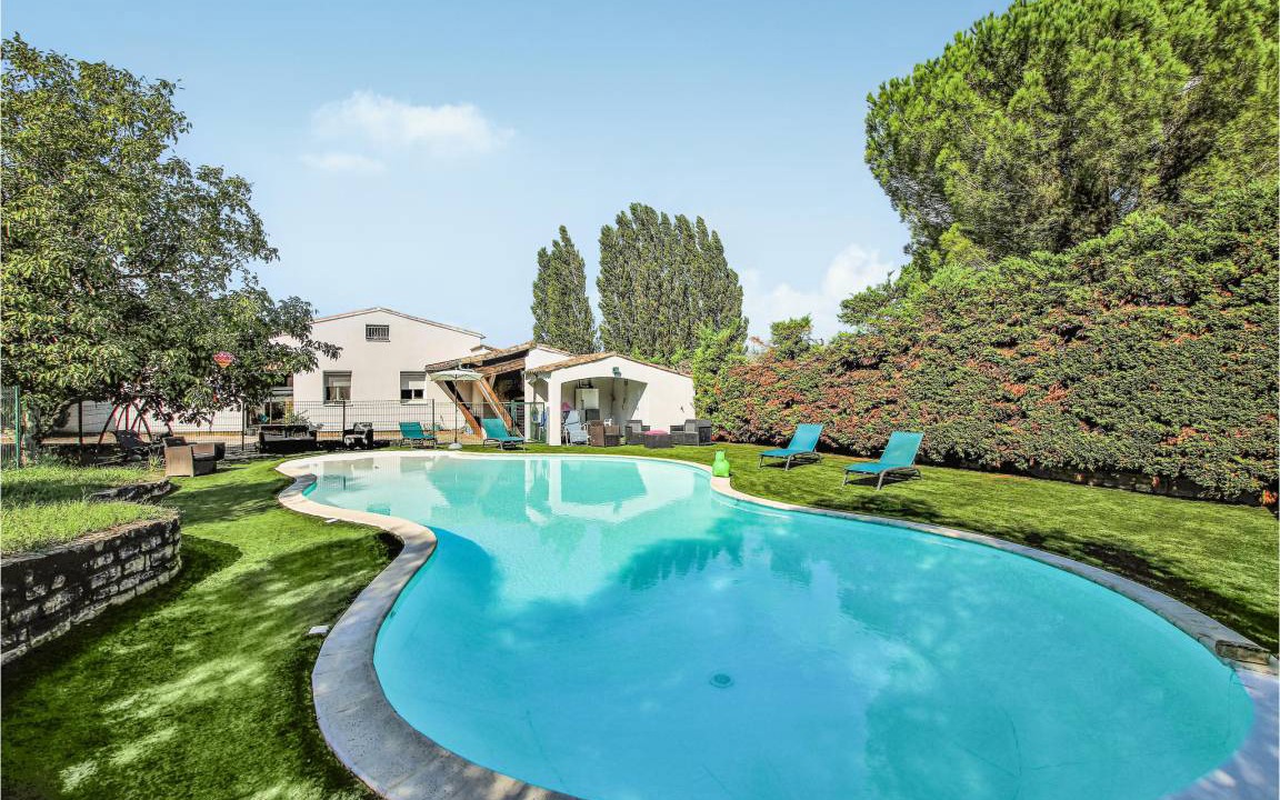 Malataverne House | 220 m² House ∙ 6 bedrooms ∙ 14 guests