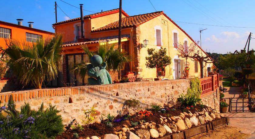 Llica d'Amunt House | 237 m² House ∙ 5 bedrooms ∙ 12 guests