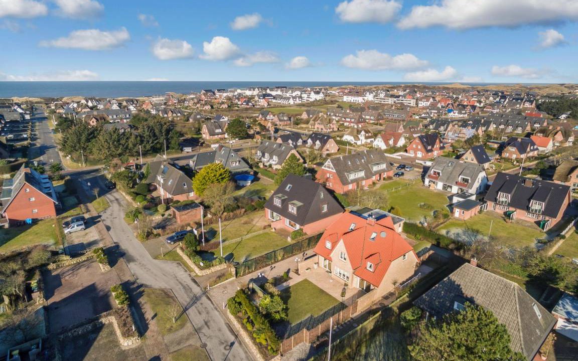 Wenningstedt-Braderup House | 250 m² House ∙ 5 bedrooms ∙ 8 guests
