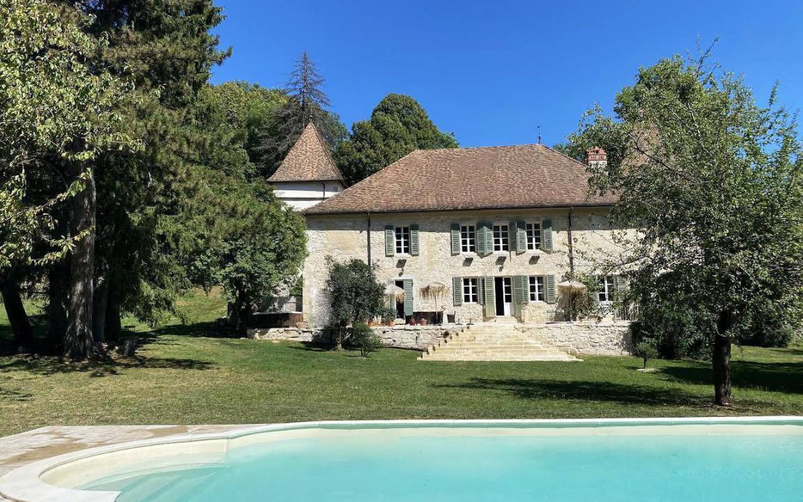 Montanges House | 250 m² Gîte ∙ 5 bedrooms ∙ 15 guests