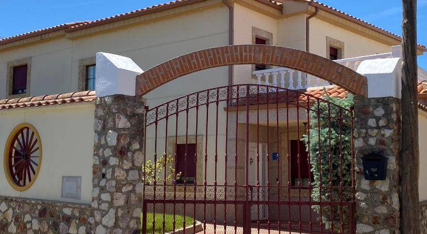 Machacon House | 250 m² House ∙ 5 bedrooms ∙ 16 guests