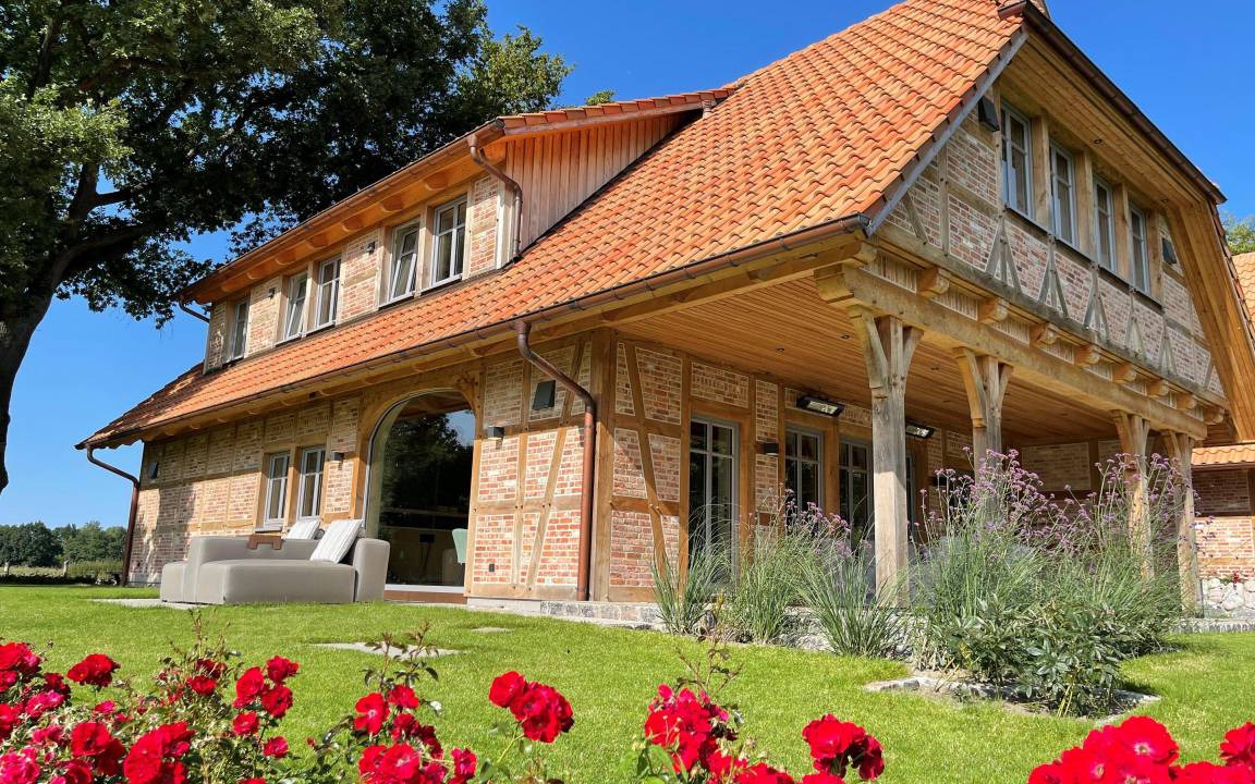 Oeverdiek House | 260 m² House ∙ 4 bedrooms ∙ 8 guests