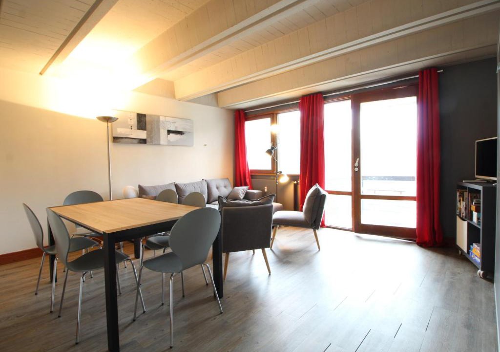 Flaine Apartment | 3 Pièces Rénové pour 6 Pers. à Flaine Forum - 50m², Proche Pistes et Commerces - FR-1-687-35