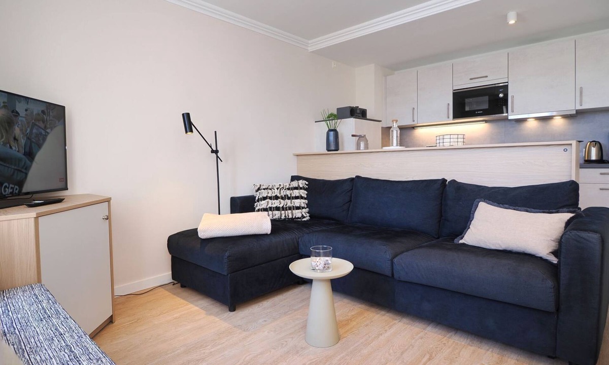 Seebad Bansin Apartment | 3-room apartment in prime beach location with two balconies and lake view