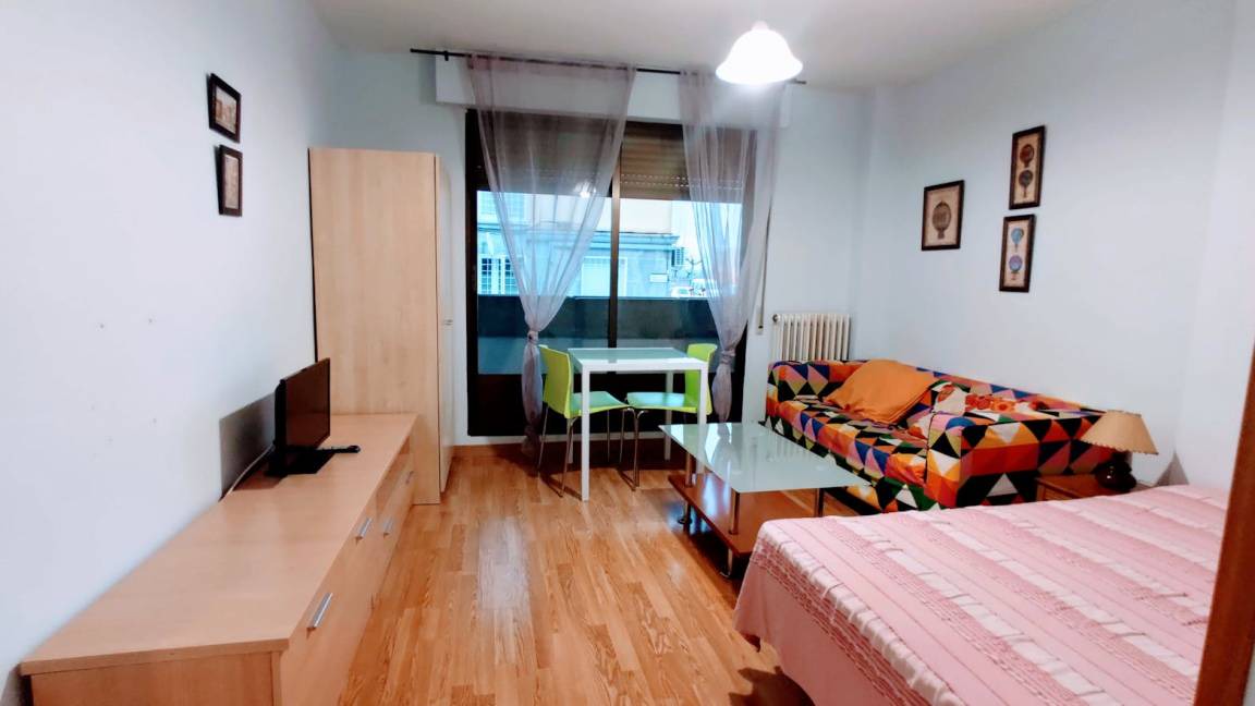 Santa Marta de Tormes Apartment | 30 m² Apartment ∙ 1 guest
