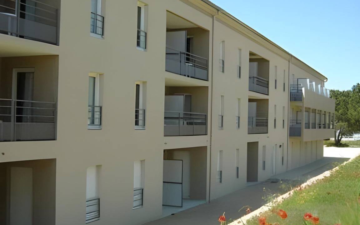 Bagnols-sur-Ceze Apartment | 31 m² Serviced apartment ∙ 4 guests