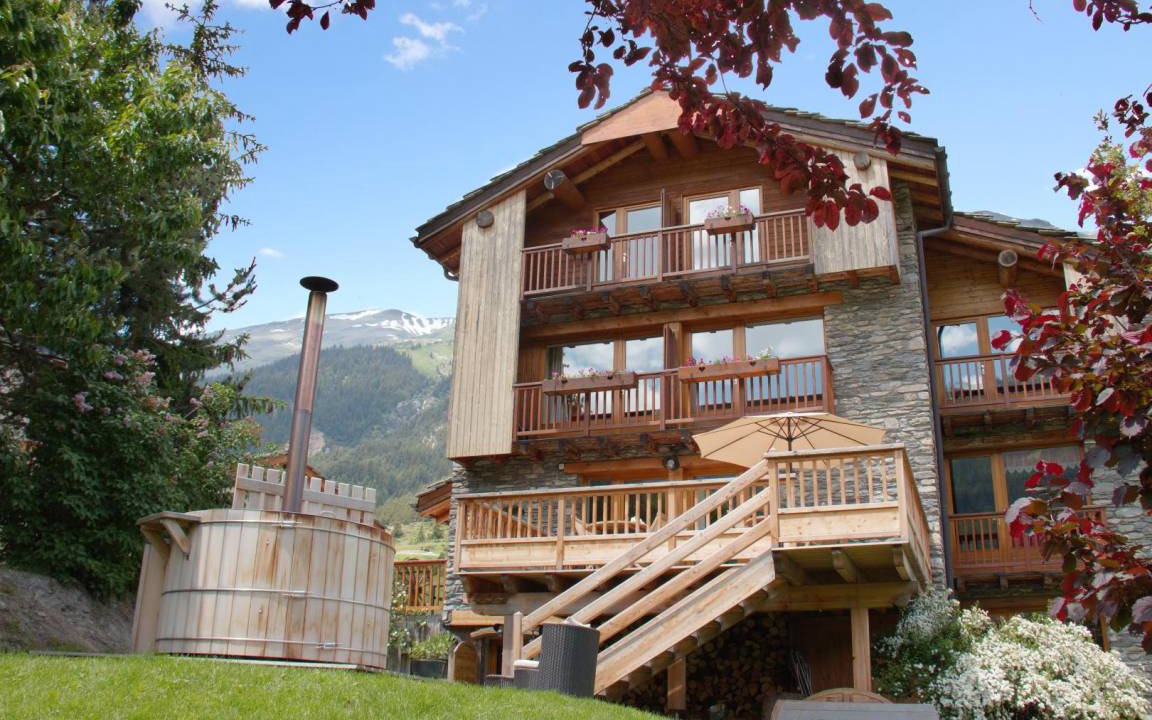 Val Cenis House | 315 m² Gîte ∙ 8 bedrooms ∙ 20 guests