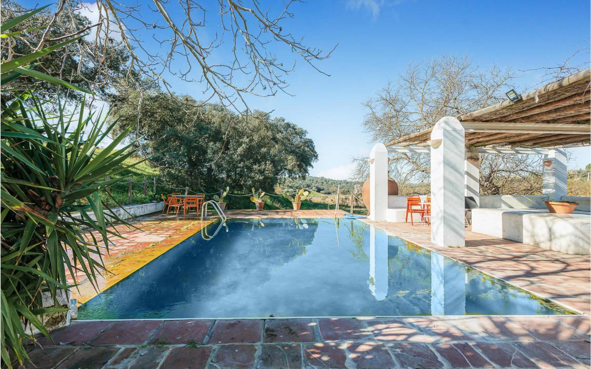 Valverde de Leganes House | 392 m² House ∙ 4 bedrooms ∙ 10 guests