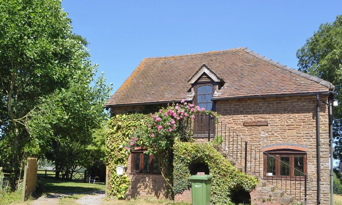 Bromyard Cottage | 4 bedroom accommodation in Bredenbury, near Leominster
