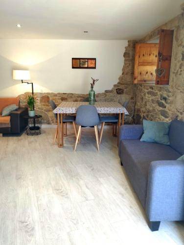 Palas de Rei House | 80 m² House ∙ 2 bedrooms ∙ 4 guests