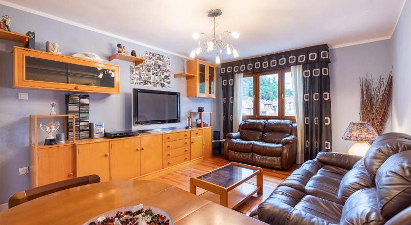 Ondarroa Apartment | 85 m² Apartment ∙ 2 bedrooms ∙ 4 guests