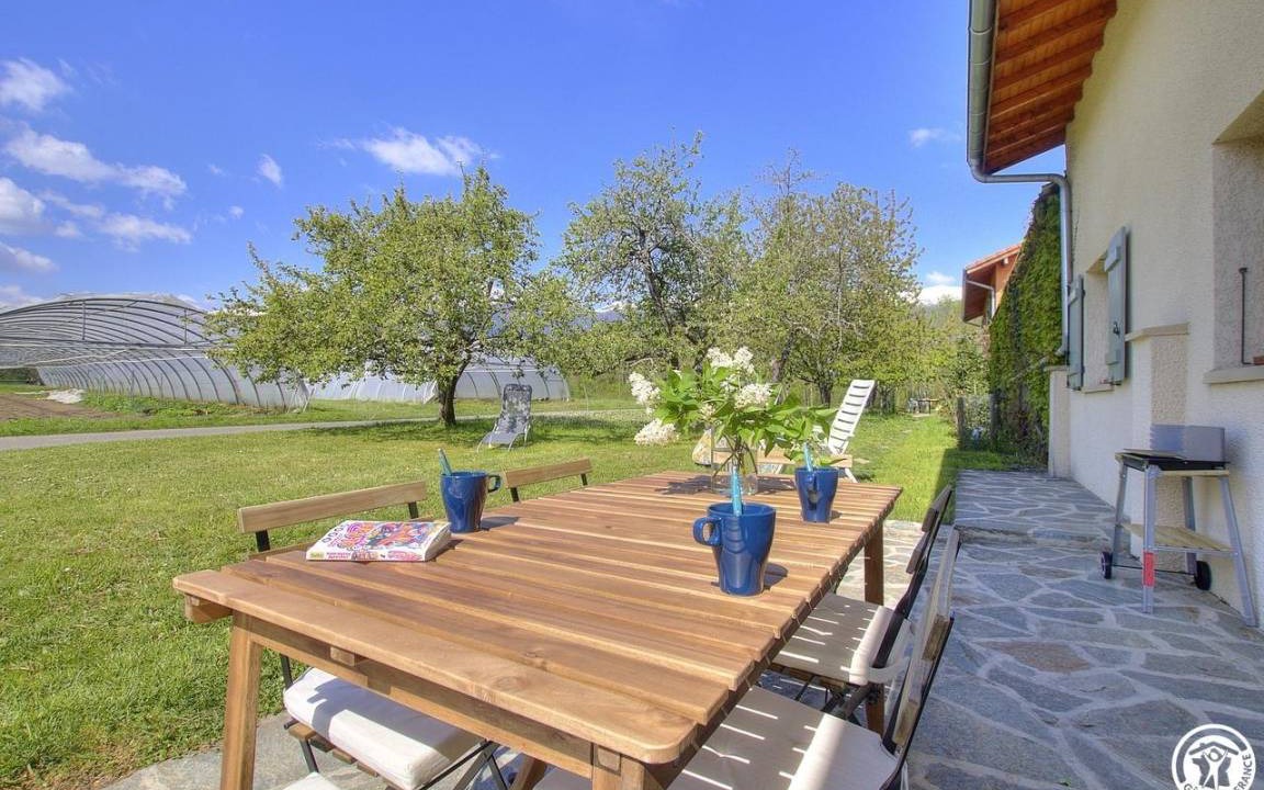 Chevry House | 88 m² Gîte ∙ 2 bedrooms ∙ 6 guests