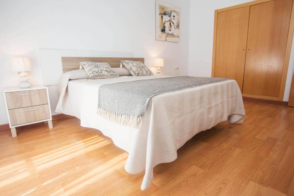 Plaza Mayor Apartment | 90 m² Apartment ∙ 3 bedrooms ∙ 127 guests