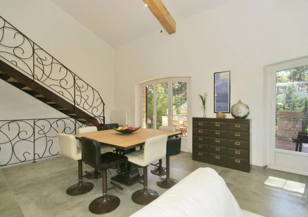 Saint-Etienne-du-Gres House | A hidden paradise in the beautiful surroundings of Saint Remy de Provence