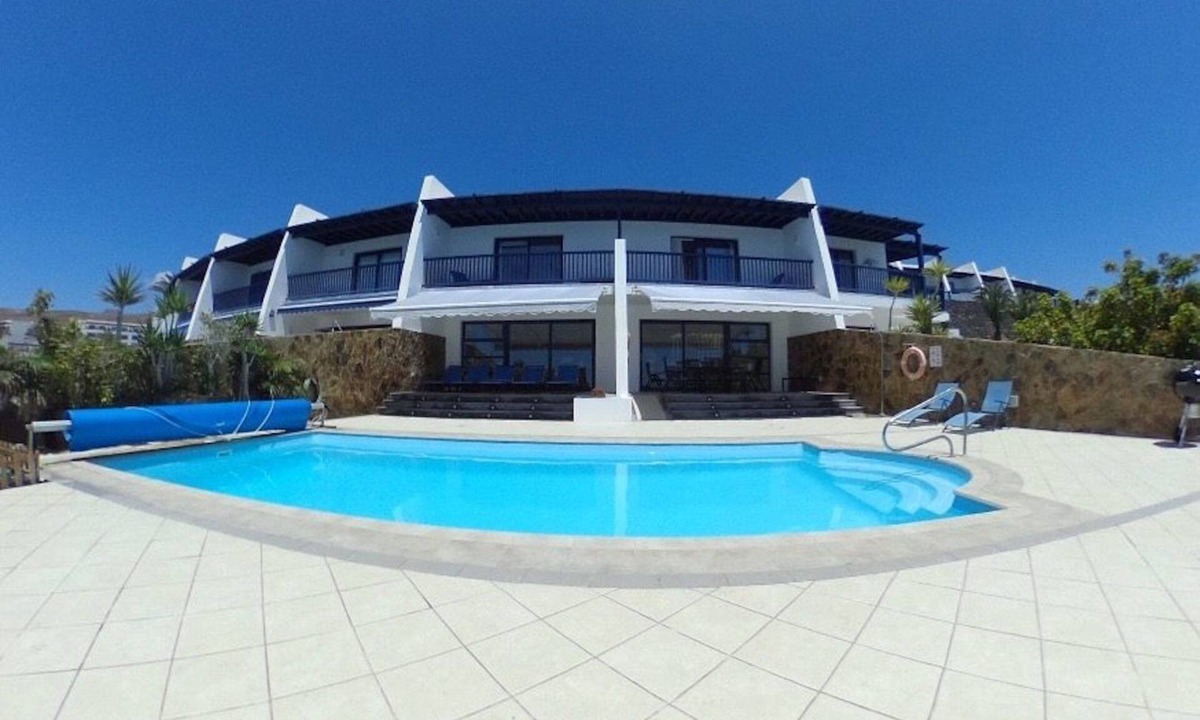 Puerto Calero Villa | A Wonderful Frontline Villa to Watch the Boats Go By!