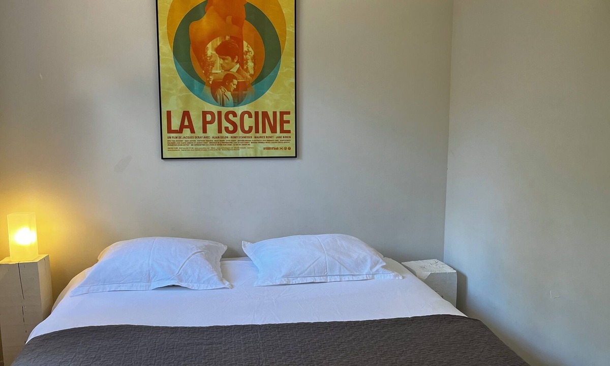 Le Liouquet House | Accommodation near the sea with 100m2 fenced garden. Closed private parking with beeper.