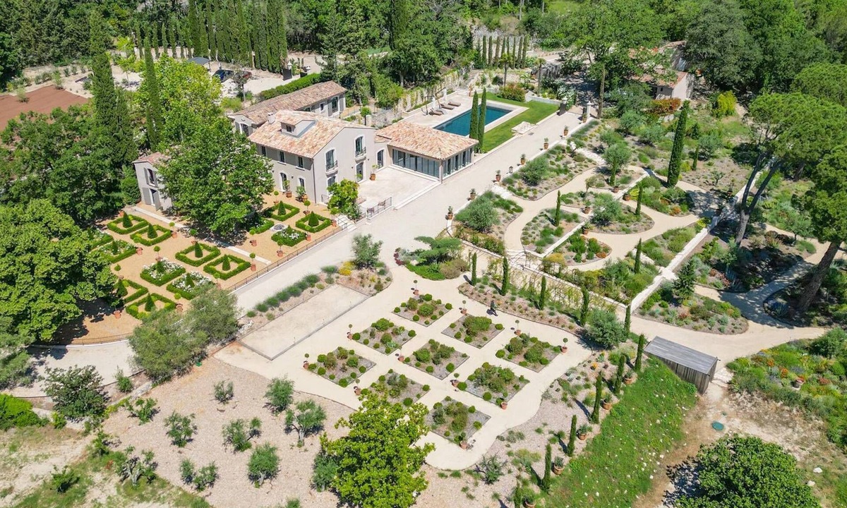 Nord House | Aix en Provence – An exceptional property – Sleeps 10