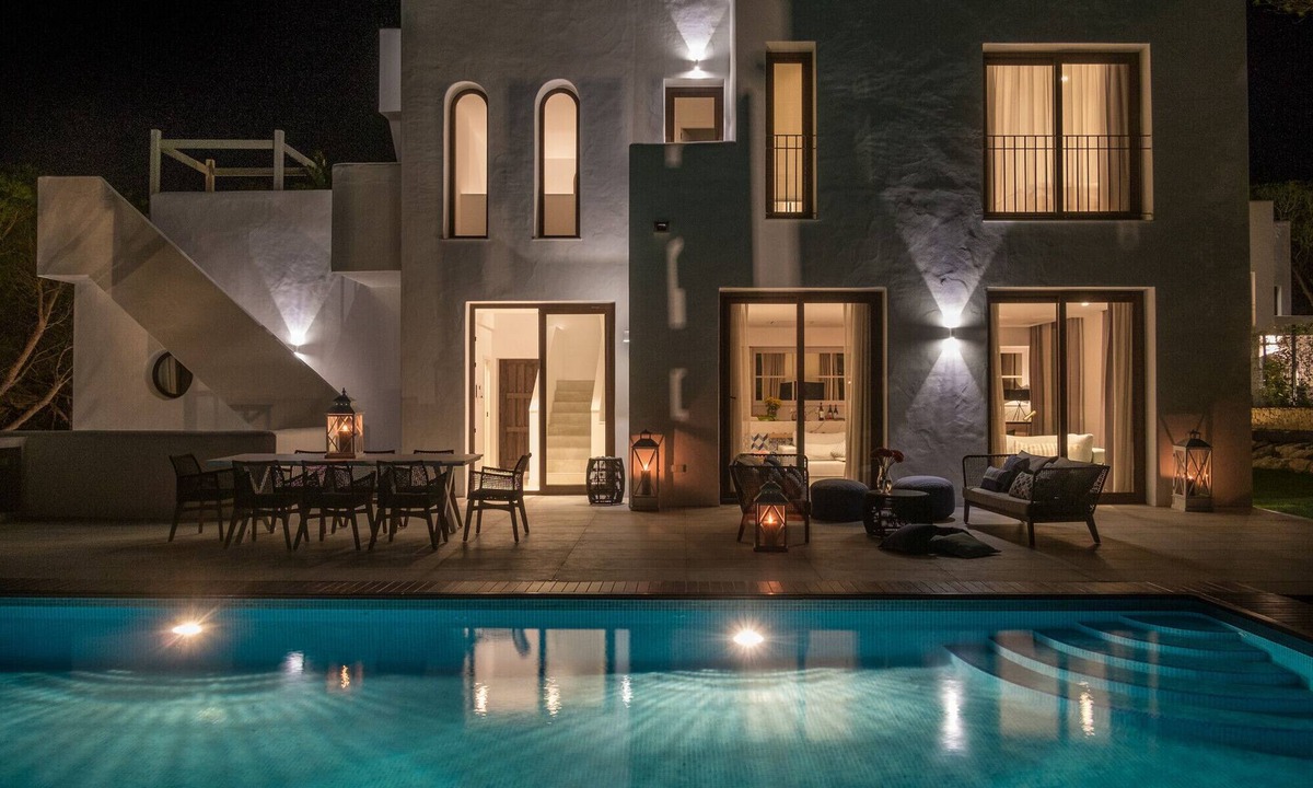 Cabo Roche Villa | Al Mar. Modern Andalus, beach access and views
