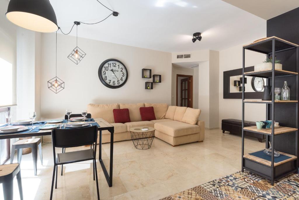 Ensanche Centro Apartment | Alameda de Colón Relax & Quiet Business & Family