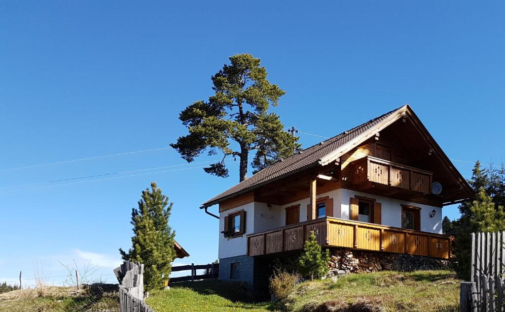 Sankt Andra Cabin | Almhütte in Kärnten