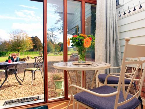 Frampton House | Alpaca Cottage