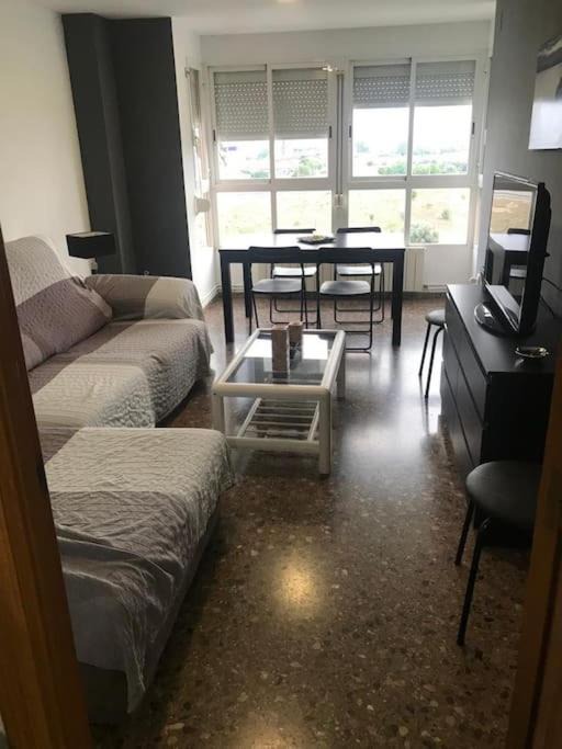 Jesus Apartment | Apartamento cómodo y espacioso con parking